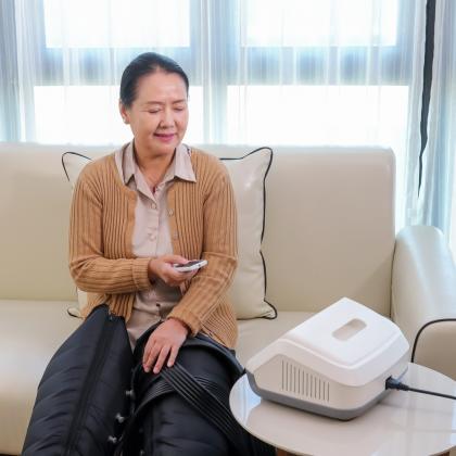 Medical device lymphedema compression therapy